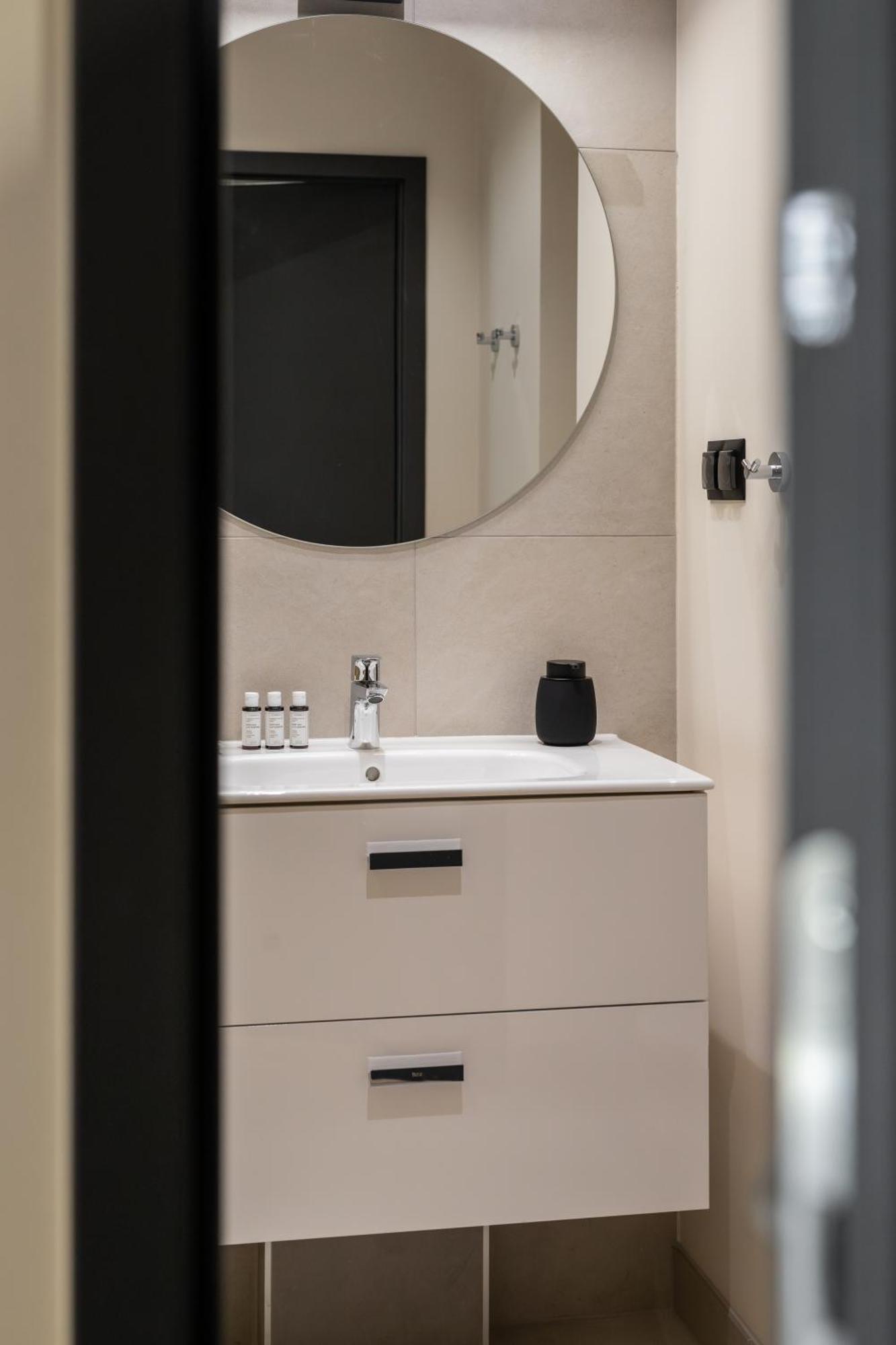 Nextdoor Apartments كراكوفيا المظهر الخارجي الصورة